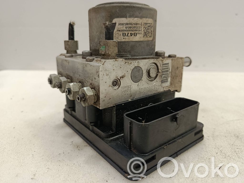 Opel Insignia A ABS bloks 