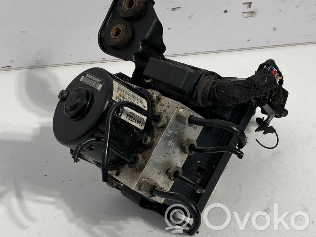 Opel Astra J ABS bloks 