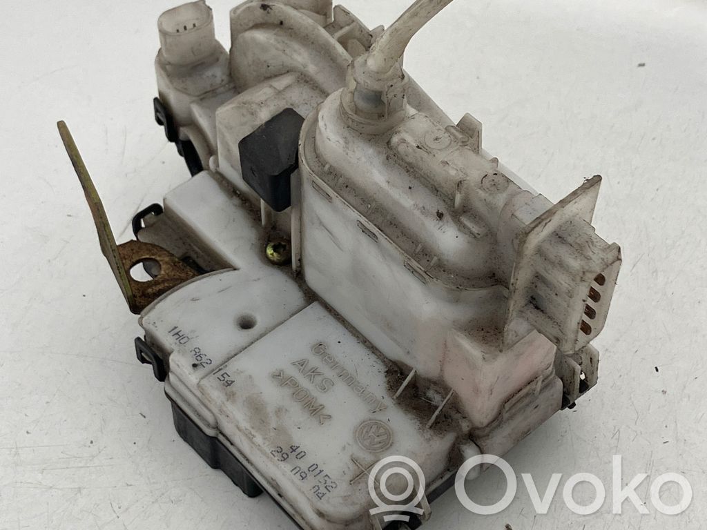 Volkswagen Vento Serratura portiera anteriore 
