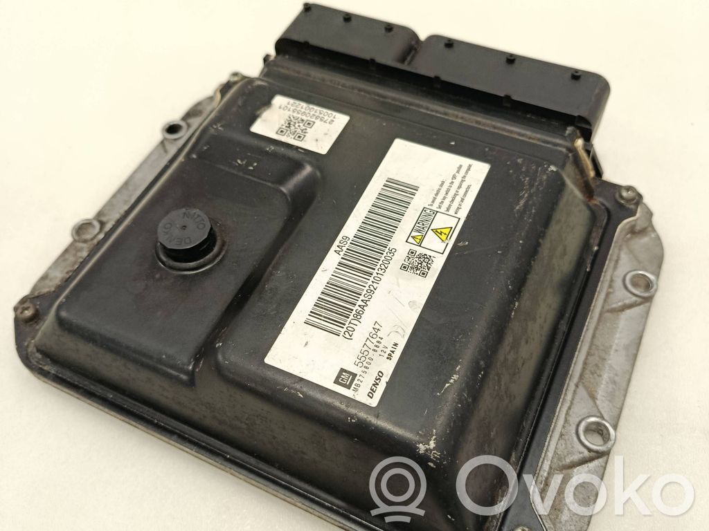 Opel Astra J Engine control unit/module 