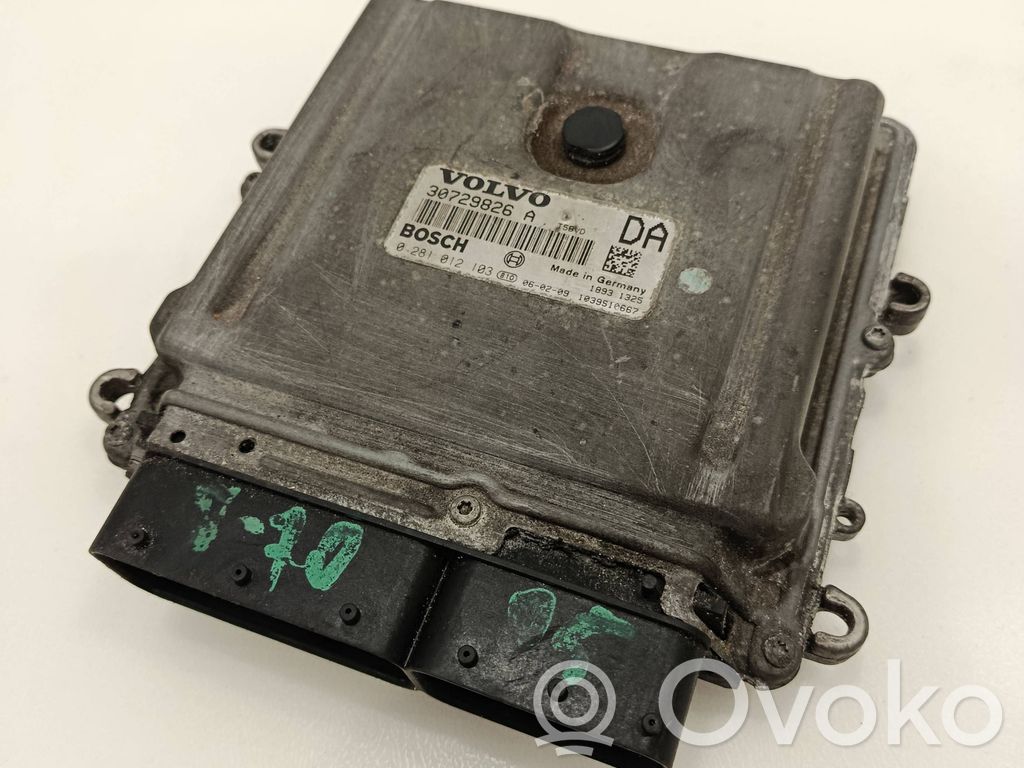 Volvo V70 Engine control unit/module 