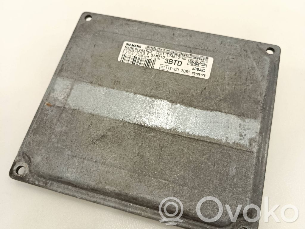 Unidad de control/módulo del motor   4S6112A650ND,S120977013F