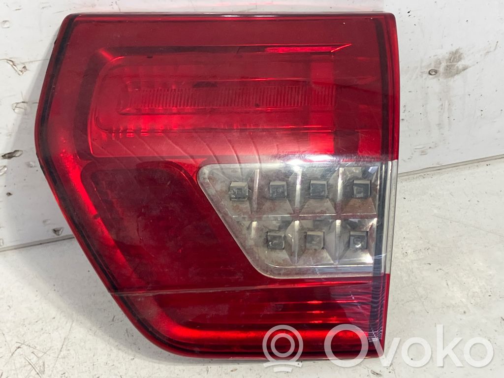 Citroen C5 Galinis žibintas dangtyje 