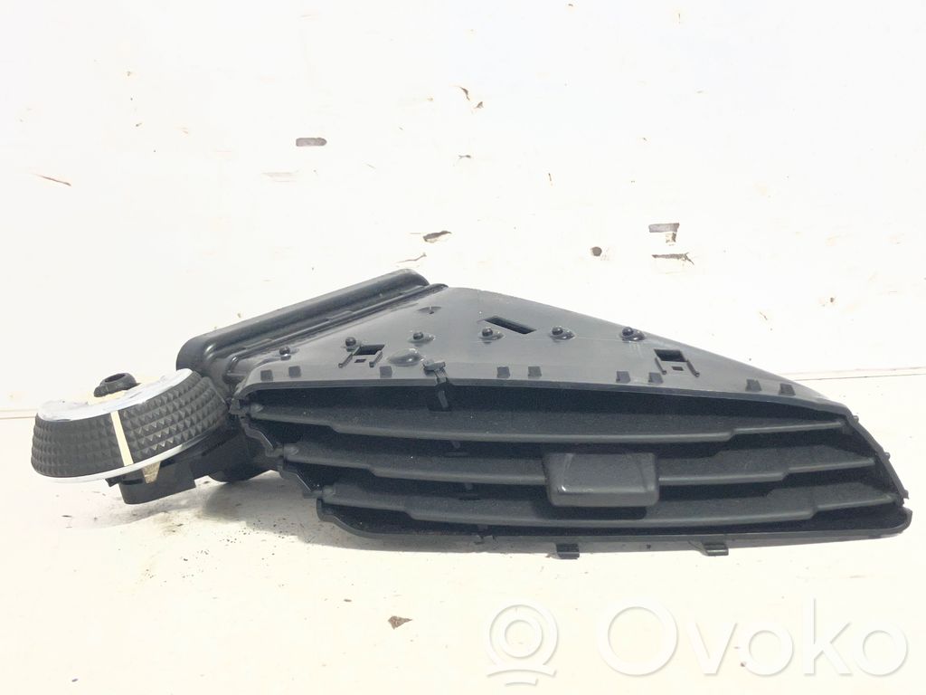 Ford C-MAX II Dysze / Kratki środkowego nawiewu deski rozdzielczej 