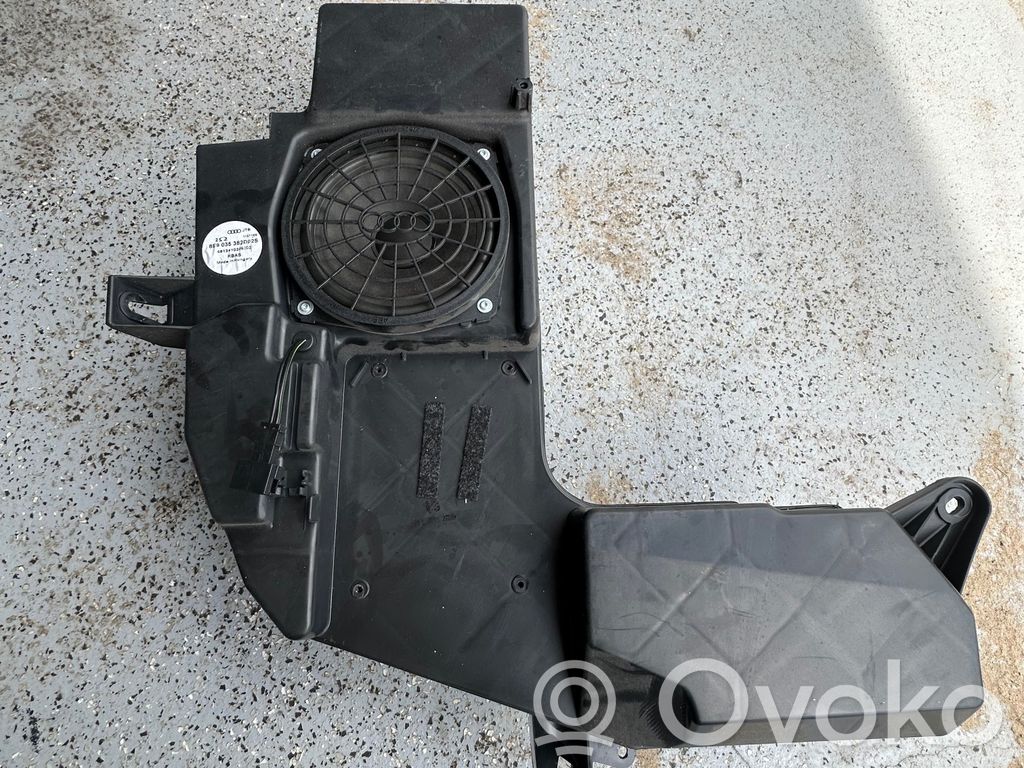 Audi A4 S4 B7 8E 8H Subwoofer 
