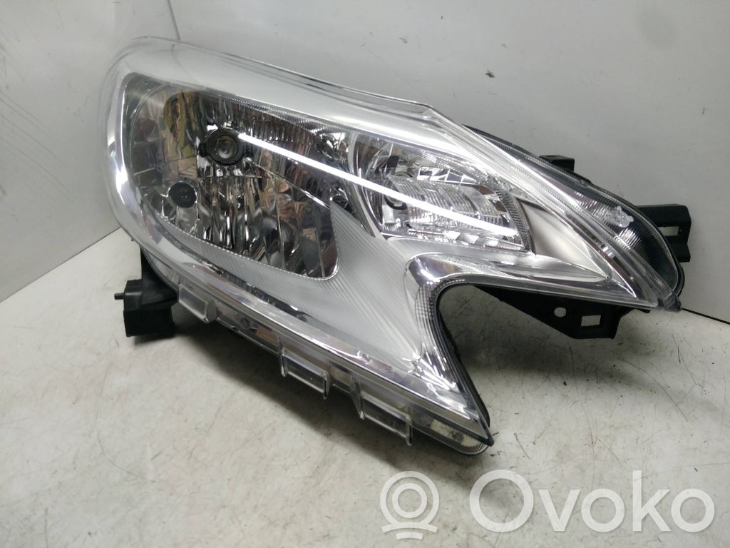 Nissan Note (E12) Headlight/headlamp 