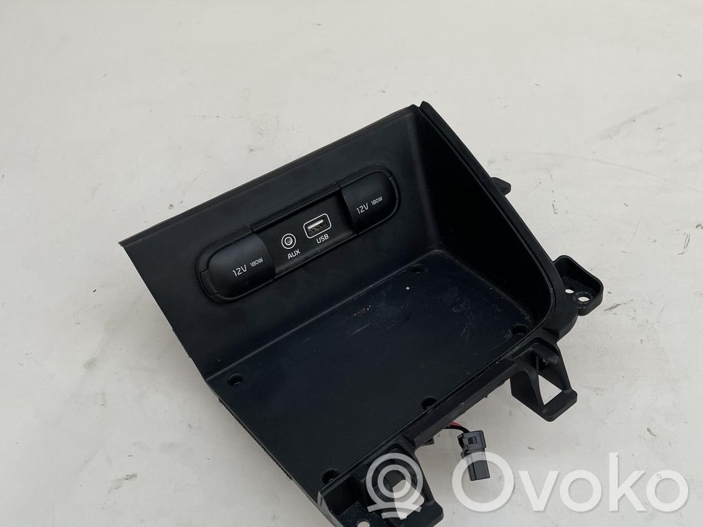 KIA Niro Enchufe conector USB 