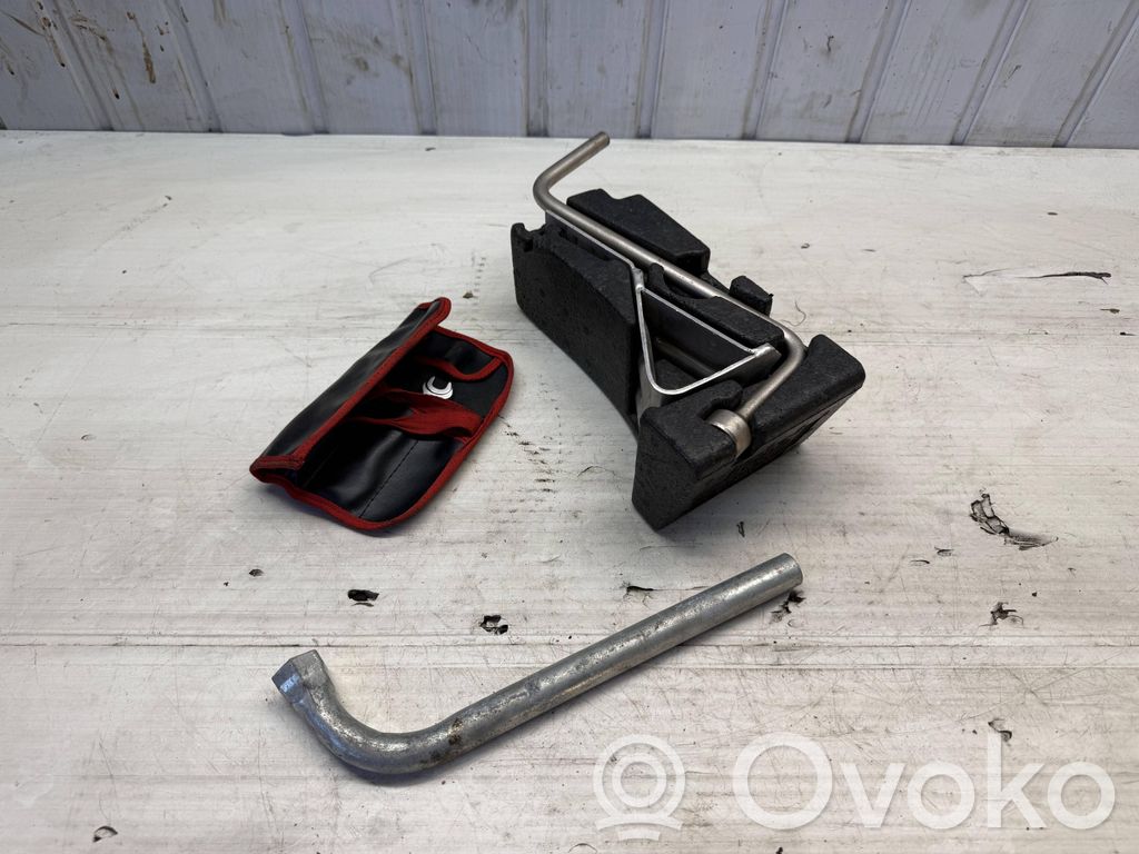 Tool set   8253383