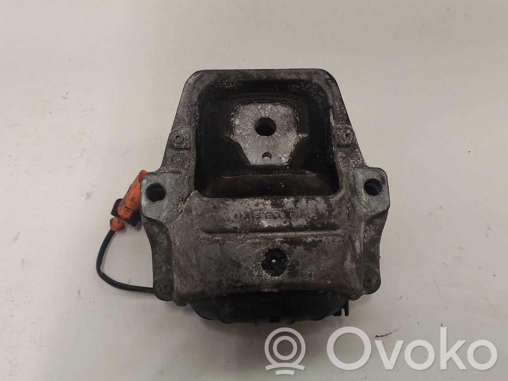 Engine mount bracket   8K0199381