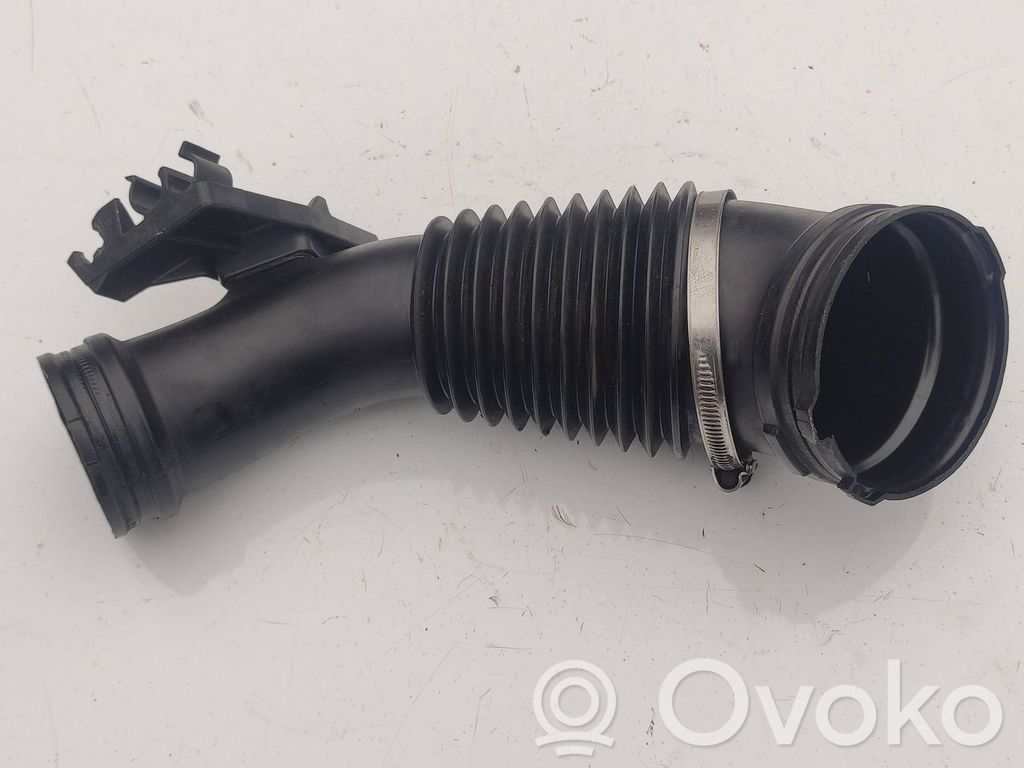 Audi Q5 SQ5 8R Air intake duct part 