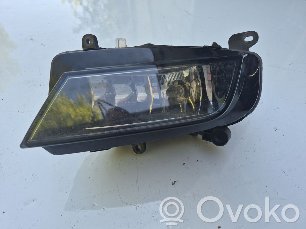Audi A4 S4 B8 8K Światło przeciwmgłowe przednie 