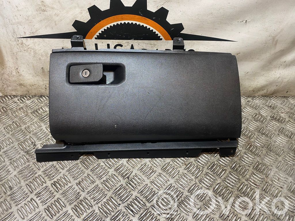 Ram 1500 DT Handschuhfach 