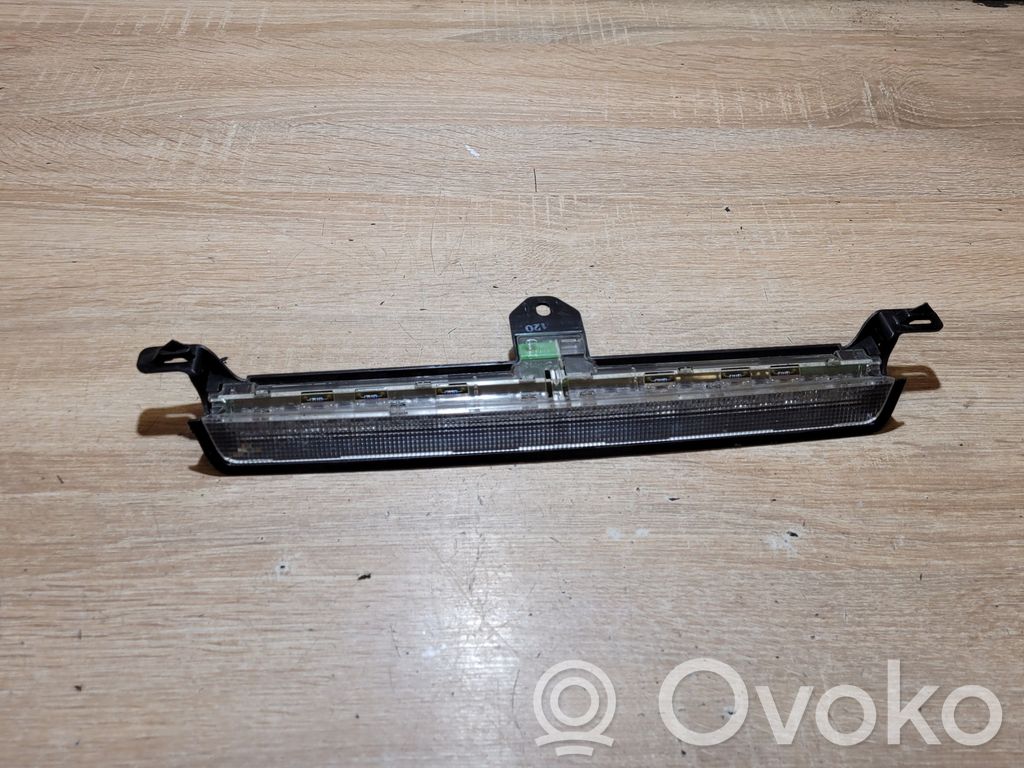 Volvo V70 Third/center stoplight 
