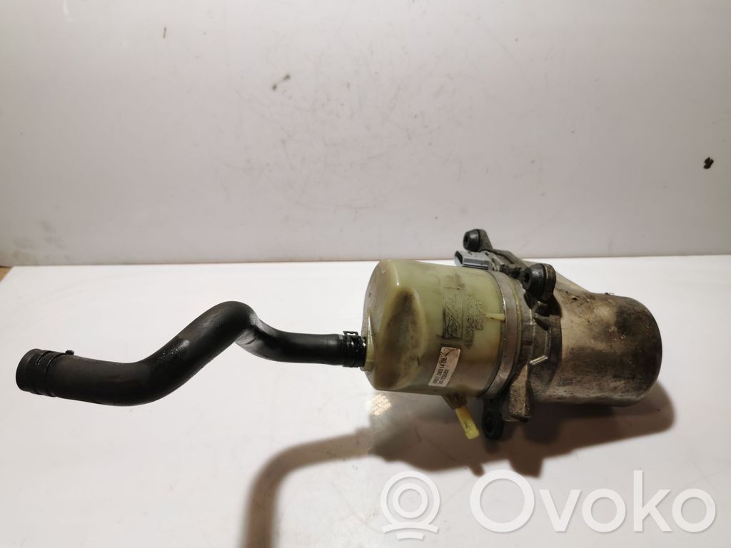 Pompa servosterzo   30723582