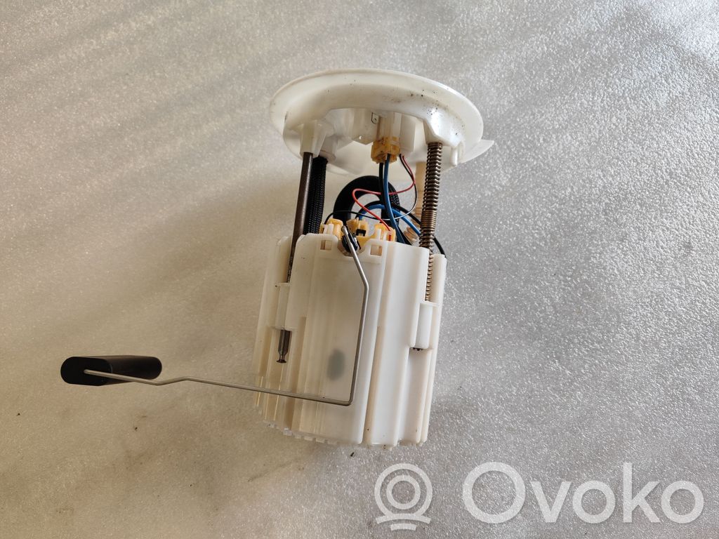 Volvo V40 Pompe à carburant 