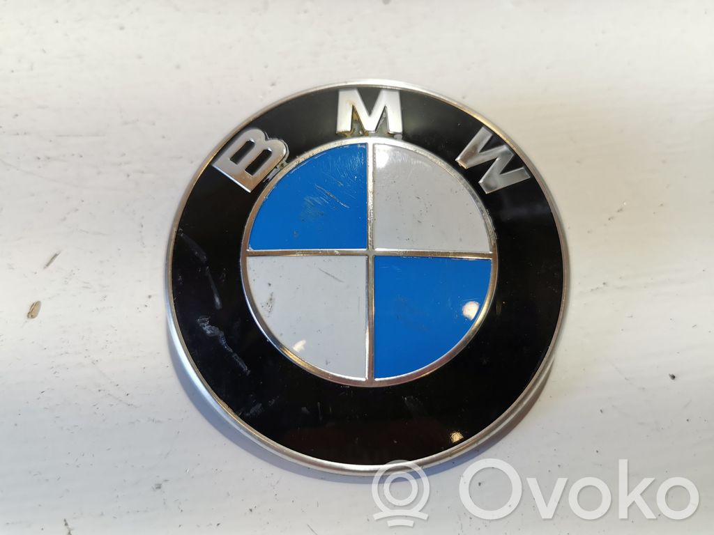 BMW 3 E90 E91 Gamintojo ženkliukas 