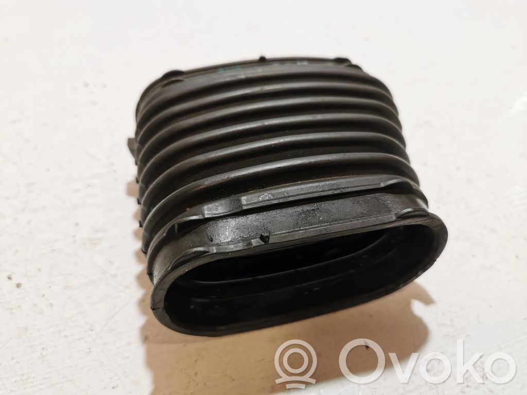 Mercedes-Benz E W213 Część rury dolotu powietrza 
