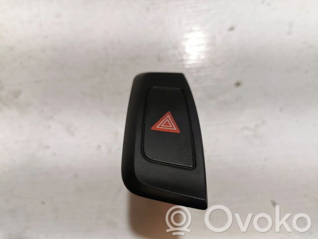 Hazard light switch   8K1941509