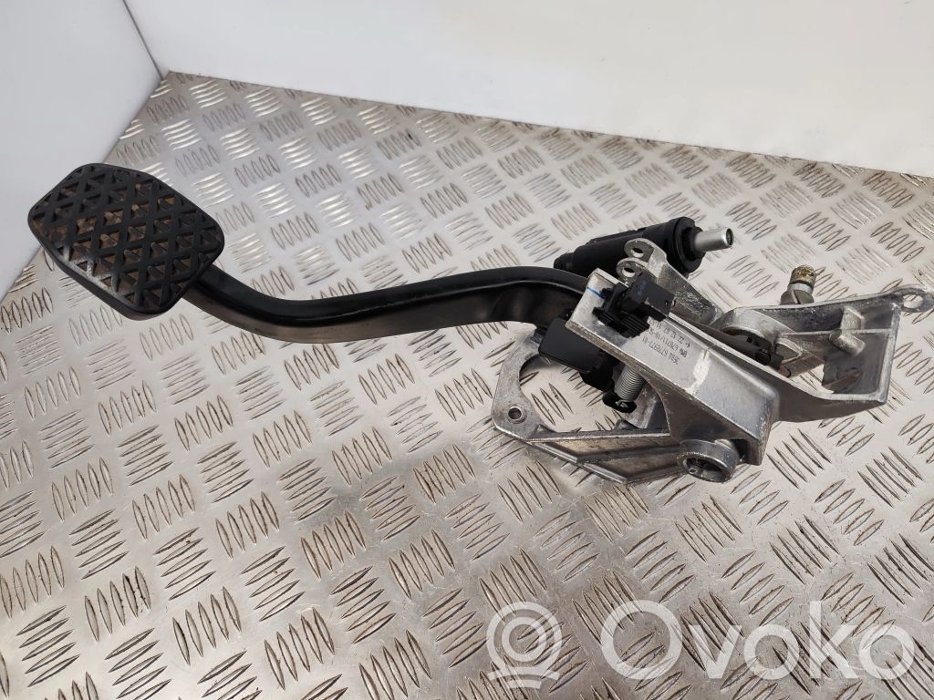 BMW 3 E90 E91 Brake pedal 