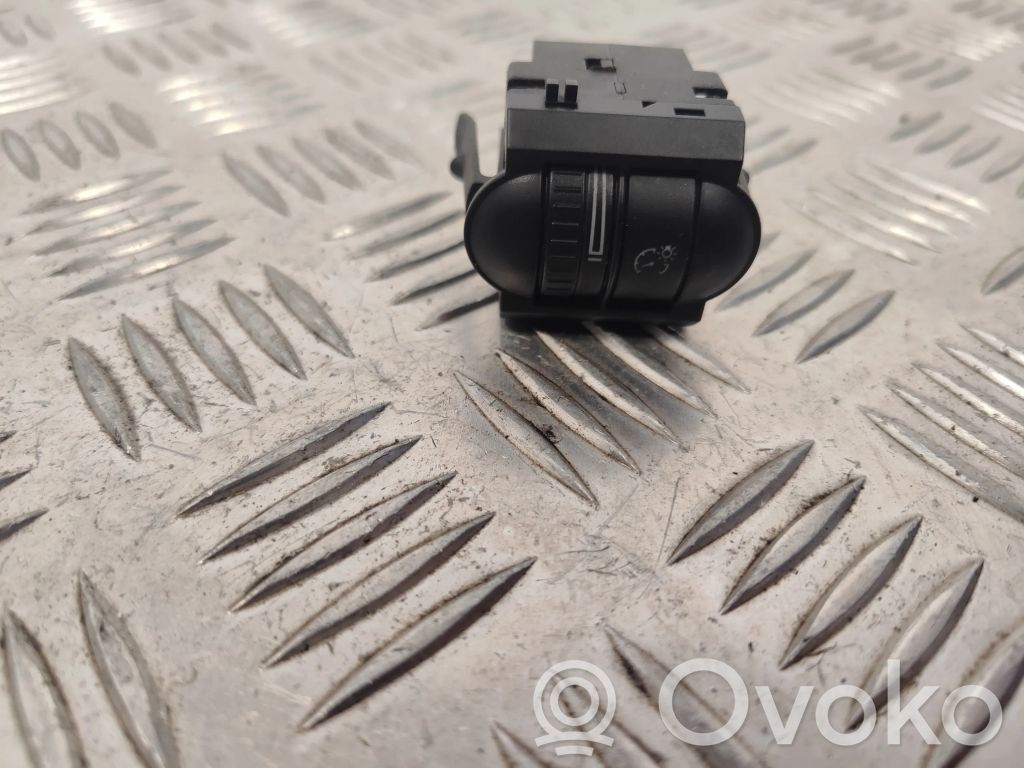 Volkswagen Jetta VI Headlight level height control switch 