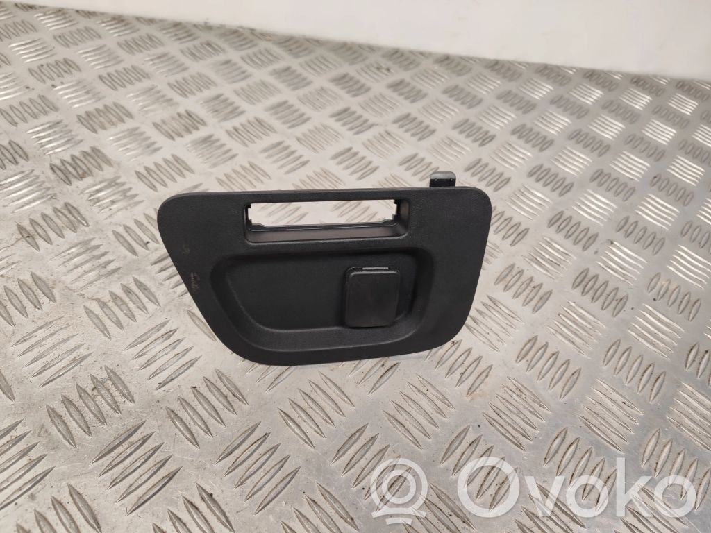 Zigarettenanzünder   EM2BR310B49