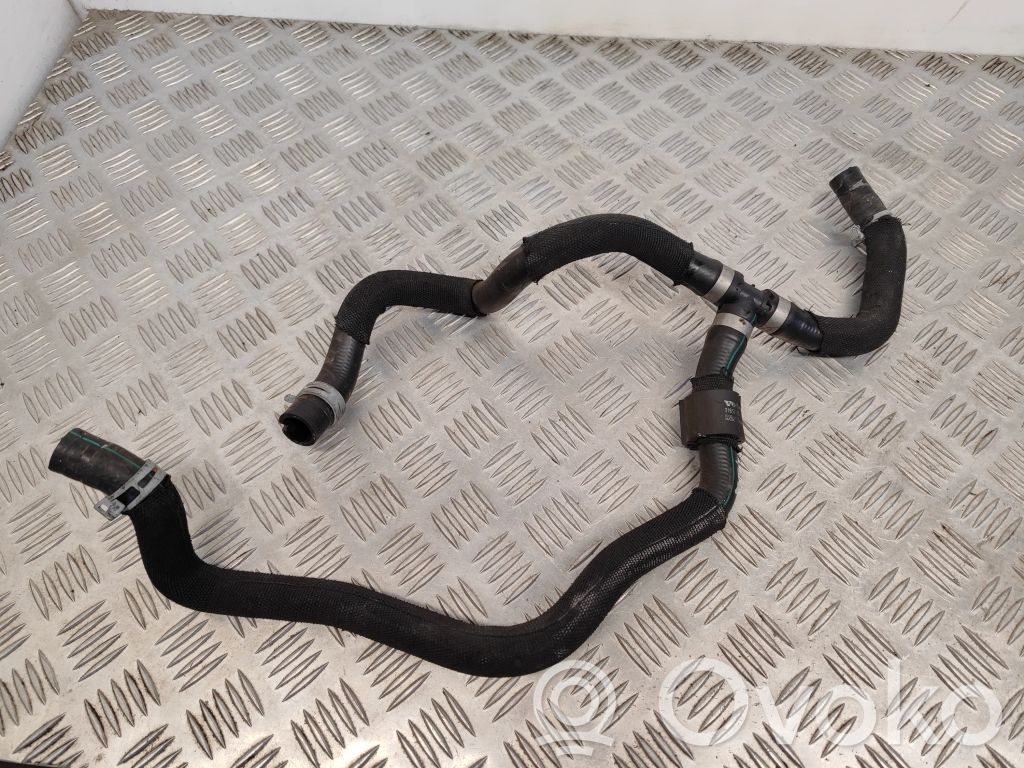 Volvo V40 Engine coolant pipe/hose 