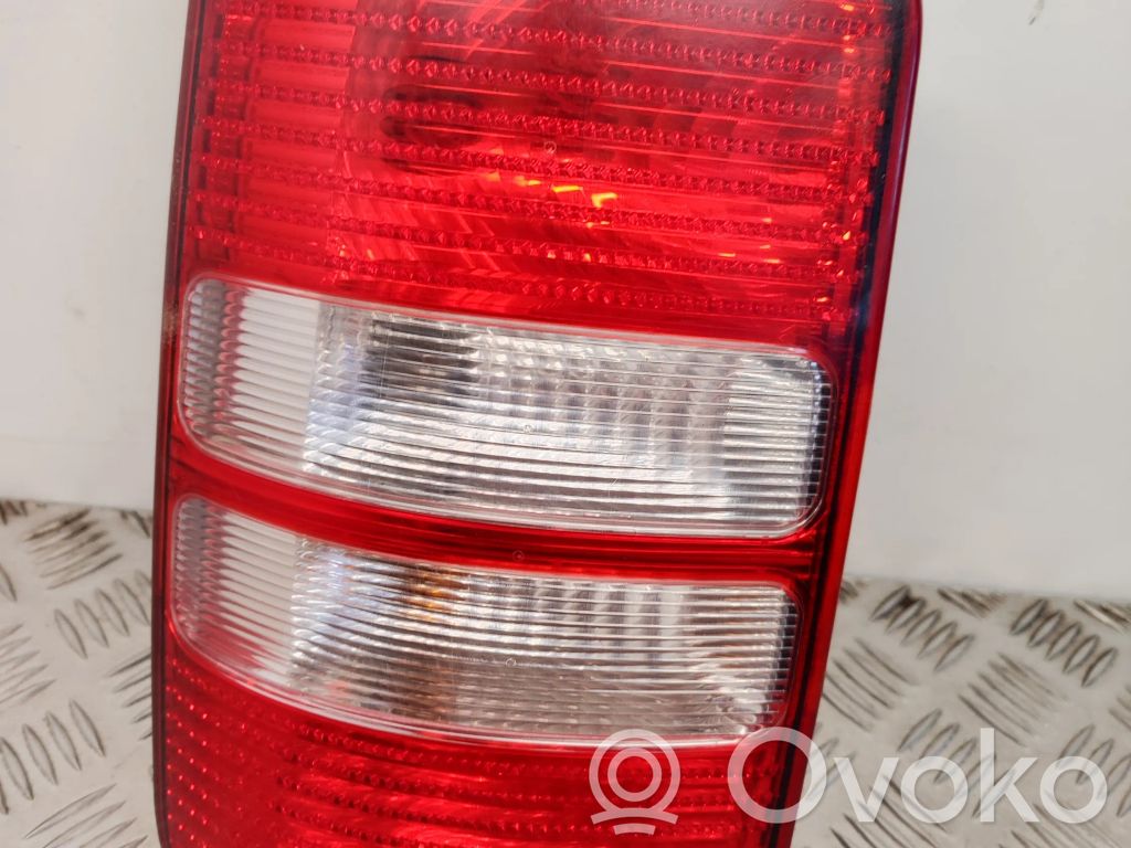 Volkswagen Caddy Aizmugurējais lukturis virsbūvē 