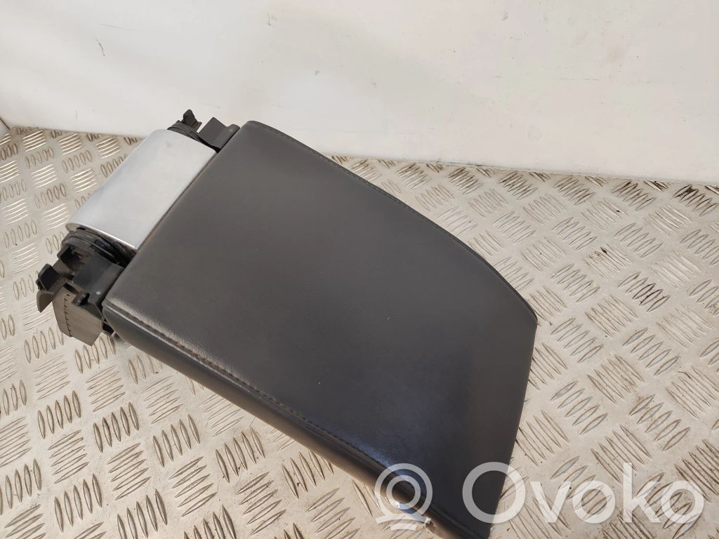 Volvo S80 Armrest 