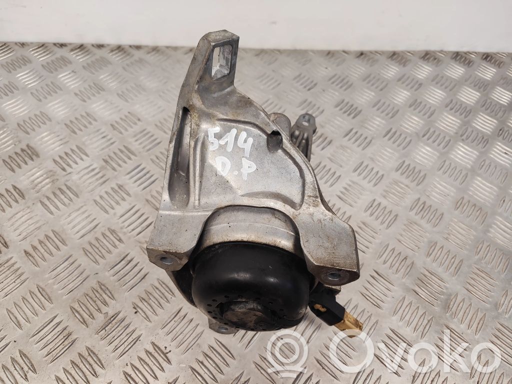 Audi Q7 4M Engine mount bracket 