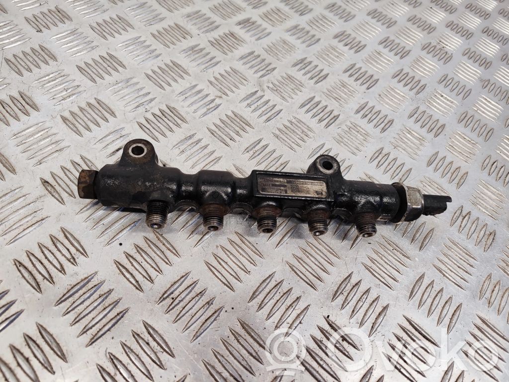 Mazda 3 I Fuel main line pipe 