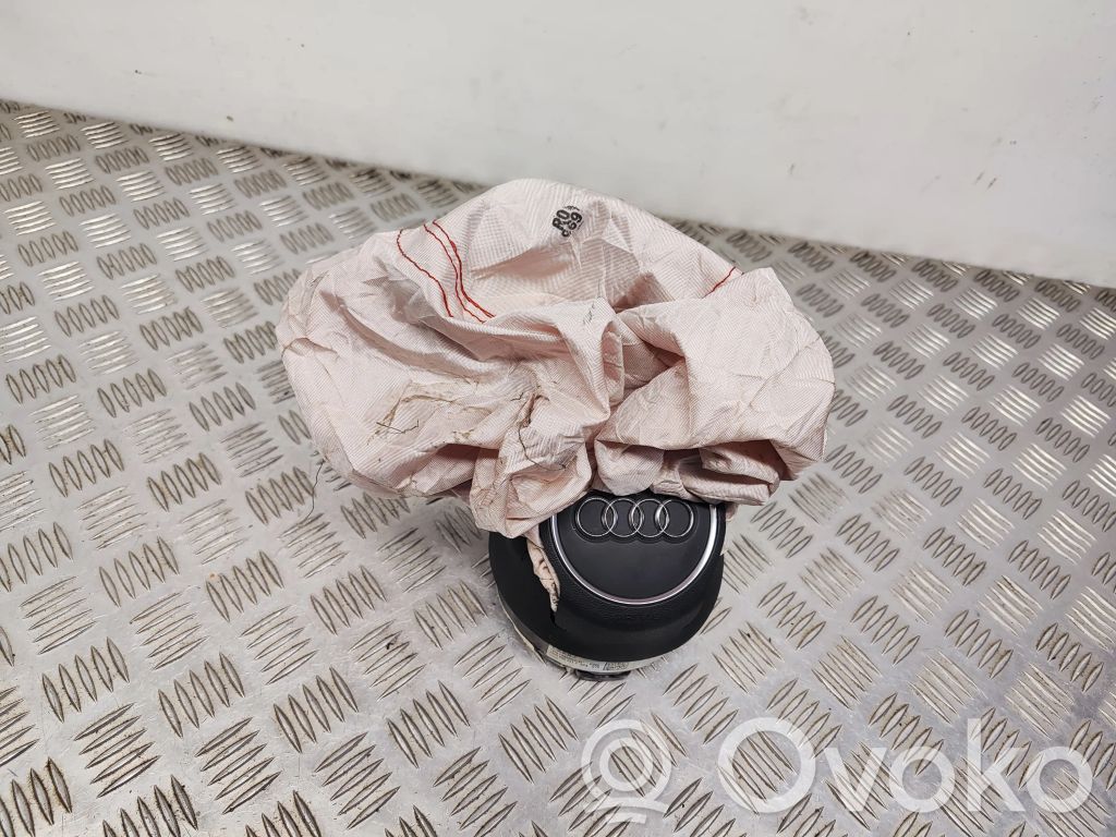 Audi A4 S4 B9 Airbag volan 