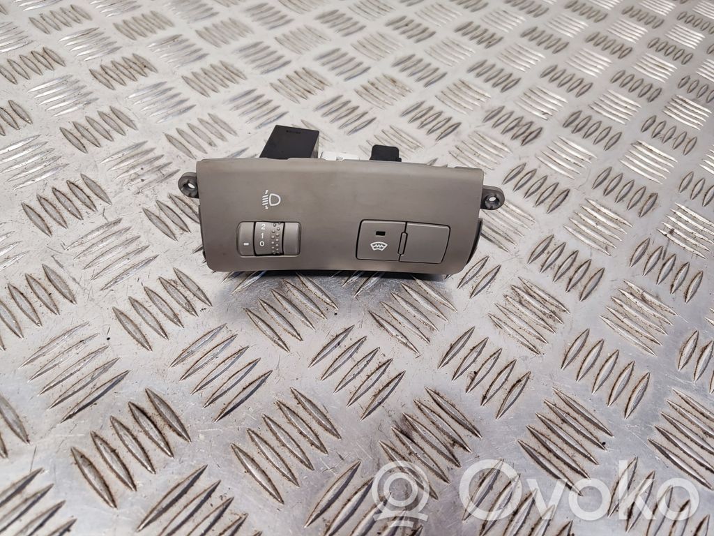 KIA Ceed Headlight level height control switch 