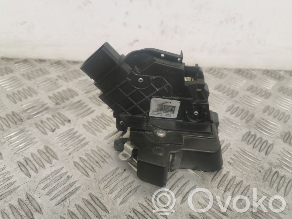 Volvo S80 Rear door lock 