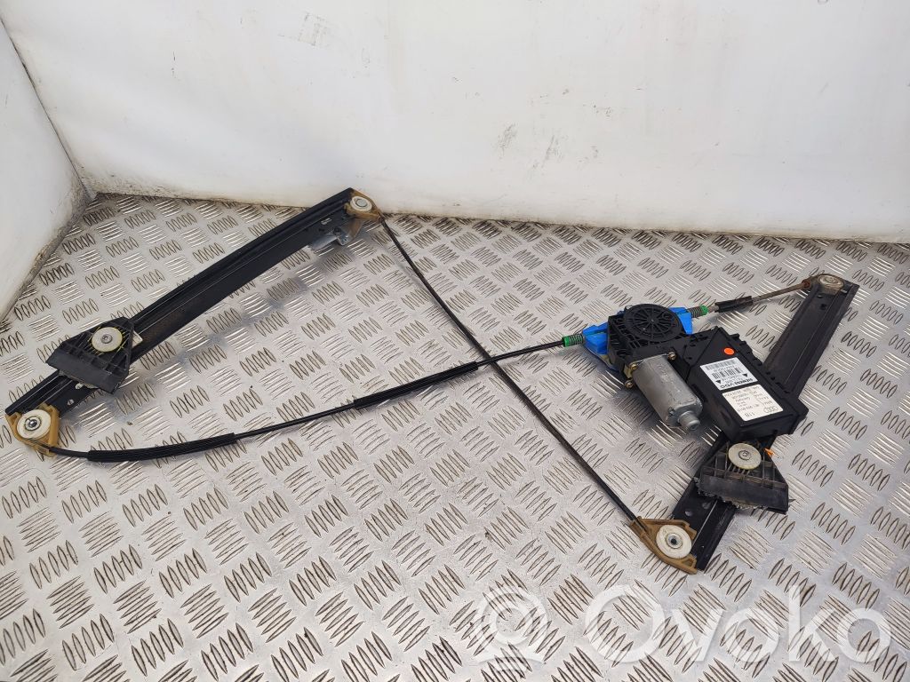 Audi A4 S4 B6 8E 8H Regulador de puerta delantera con motor 