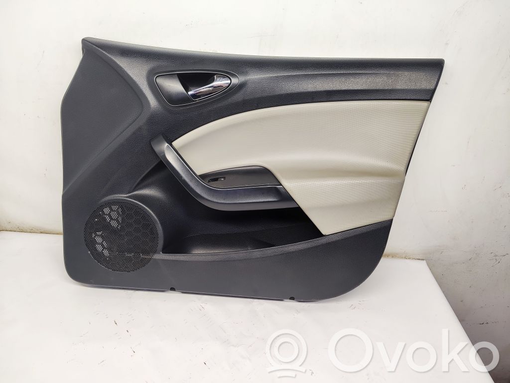 Seat Ibiza IV (6J,6P) Front door card panel trim 
