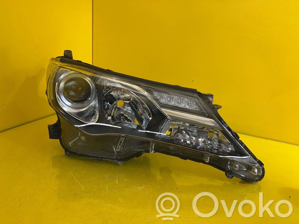 Toyota RAV 4 (XA40) Etu-/Ajovalo 