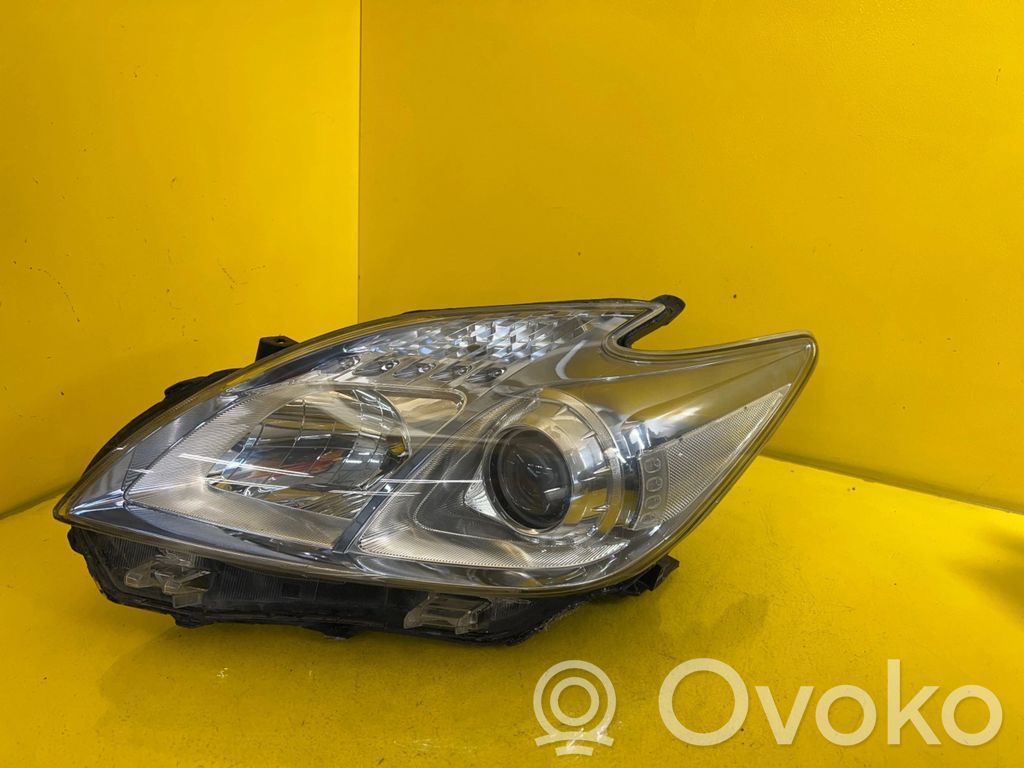Toyota Prius (XW30) Headlight/headlamp 