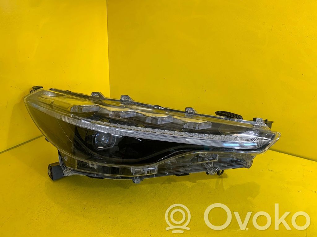 Toyota Corolla Cross Headlight/headlamp 