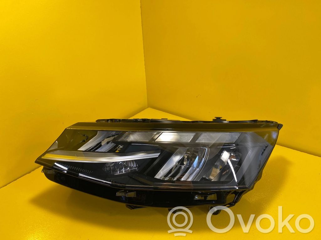 Volkswagen Transporter - Caravelle T7 Lampa przednia 