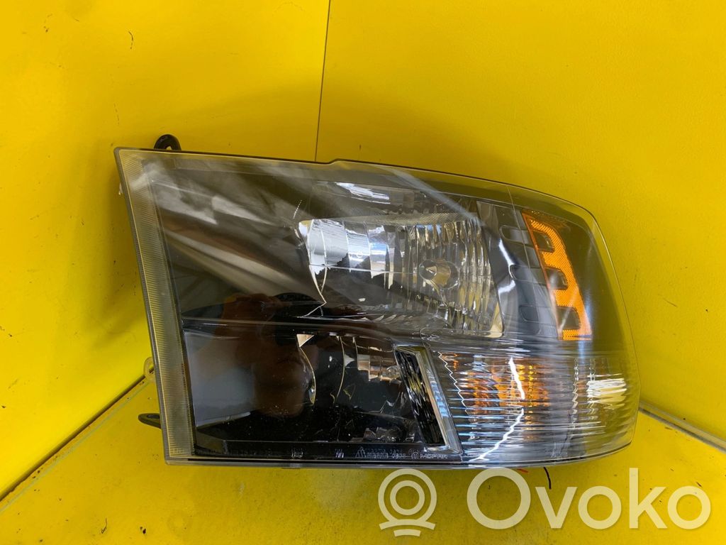 Dodge RAM 1500 DS Scheinwerfer 