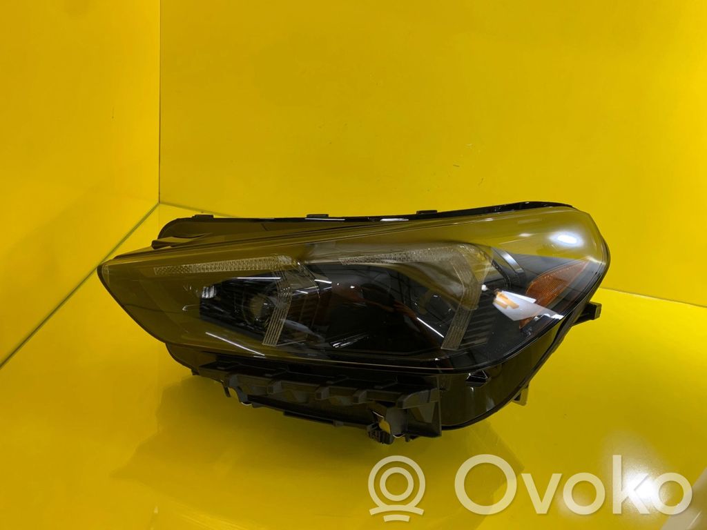BMW X1 U11 Lampa przednia 