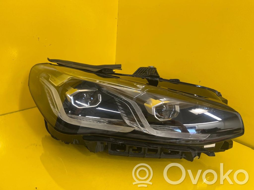 BMW 2 Active Tourer U06 Scheinwerfer 