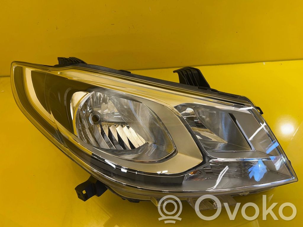 Maxus e-Deliver 3 Headlight/headlamp 