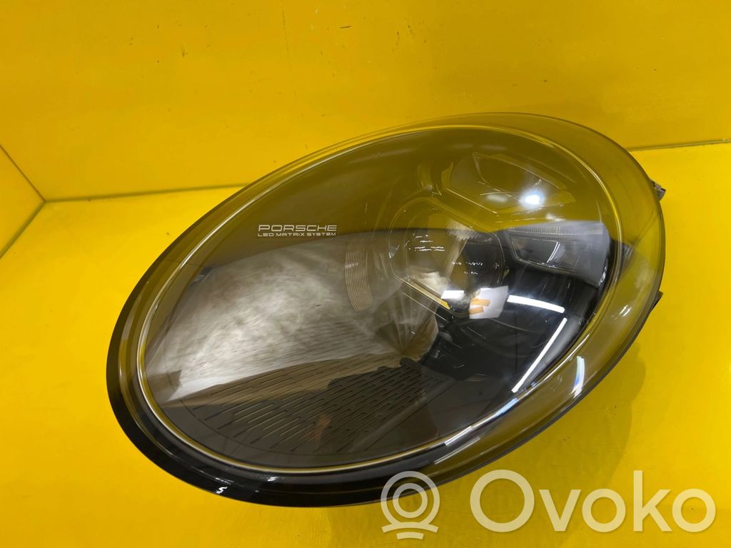 Porsche 992 Scheinwerfer 