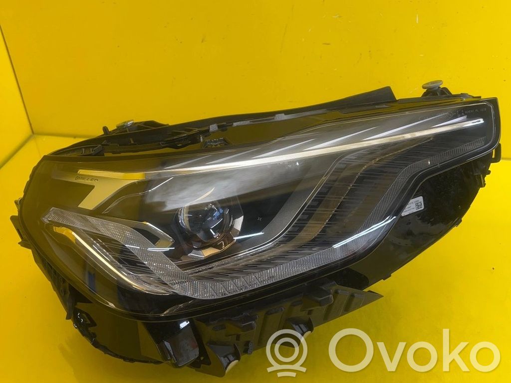 BMW 2 G42 Scheinwerfer 