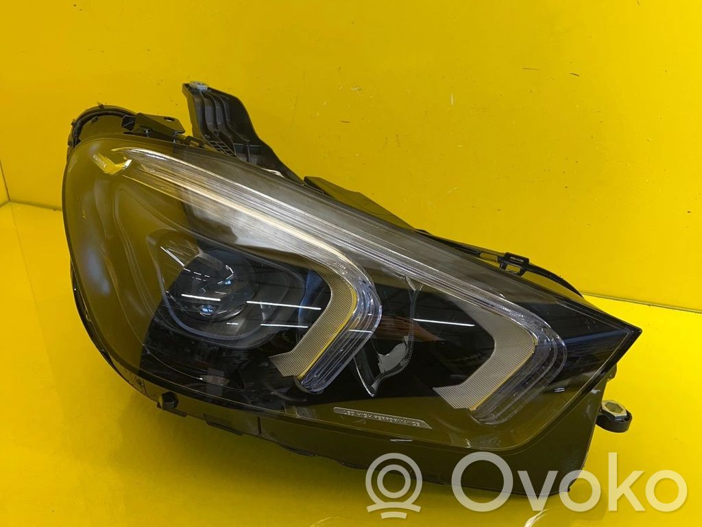 Mercedes-Benz GLE W167 Lampa przednia 