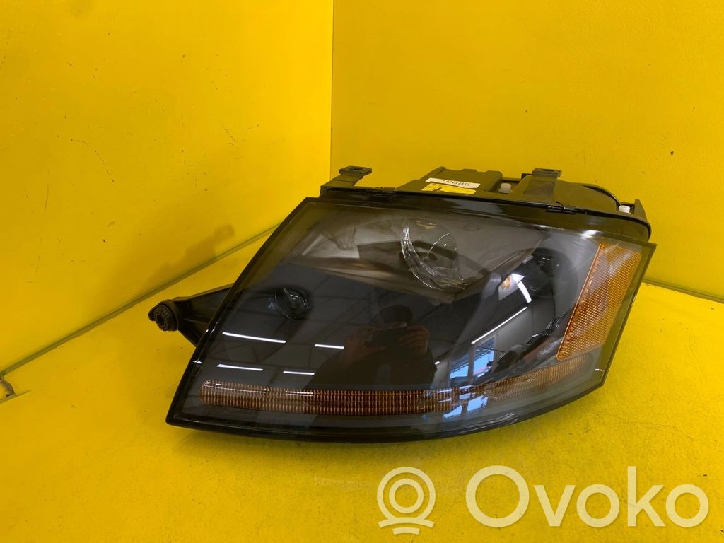 Audi TT Mk1 Headlight/headlamp 