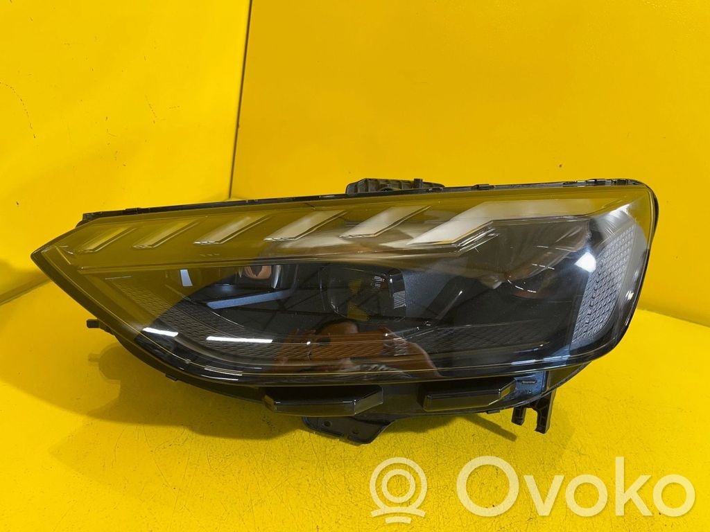 Audi RS4 B9 Headlight/headlamp 