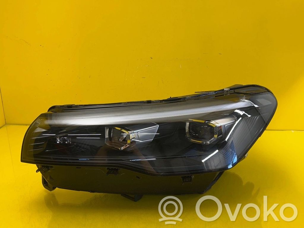 Volkswagen Tiguan Передняя фара 