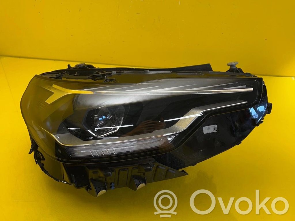 BMW 2 G42 Scheinwerfer 